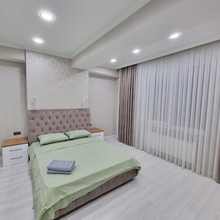 Grand Excelent New Ultra Central Apartments Chisinau Bagian luar foto