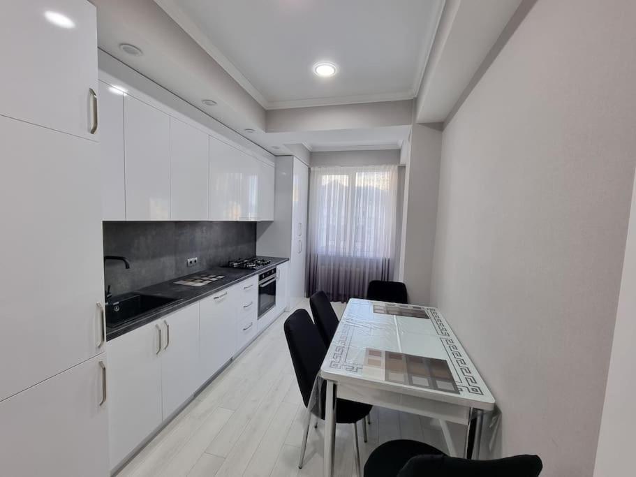 Grand Excelent New Ultra Central Apartments Chisinau Bagian luar foto