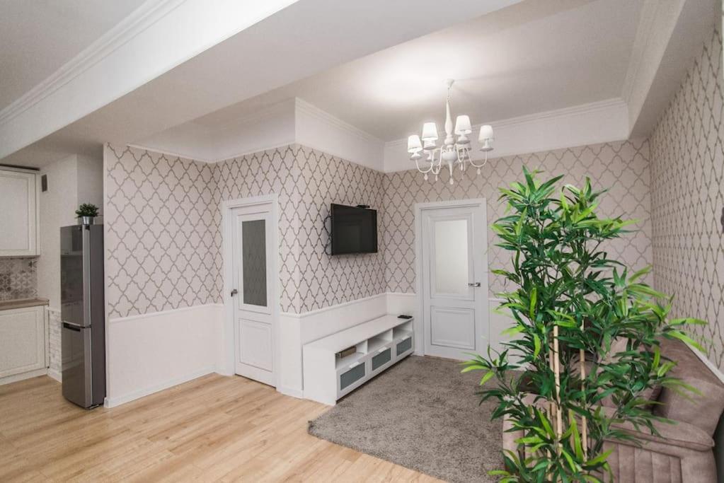 Grand Excelent New Ultra Central Apartments Chisinau Bagian luar foto