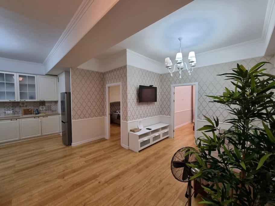 Grand Excelent New Ultra Central Apartments Chisinau Bagian luar foto