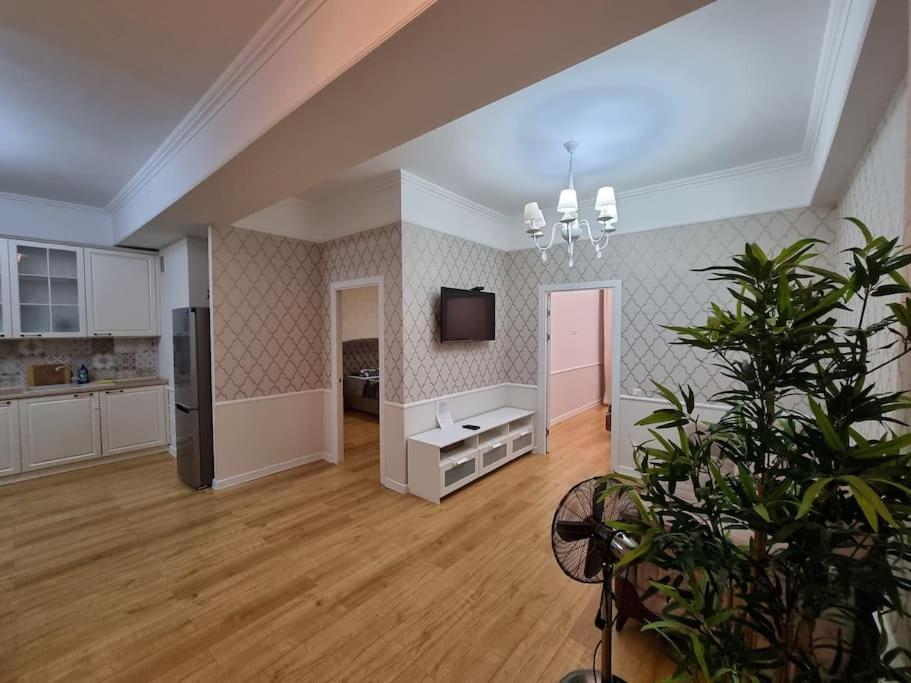 Grand Excelent New Ultra Central Apartments Chisinau Bagian luar foto