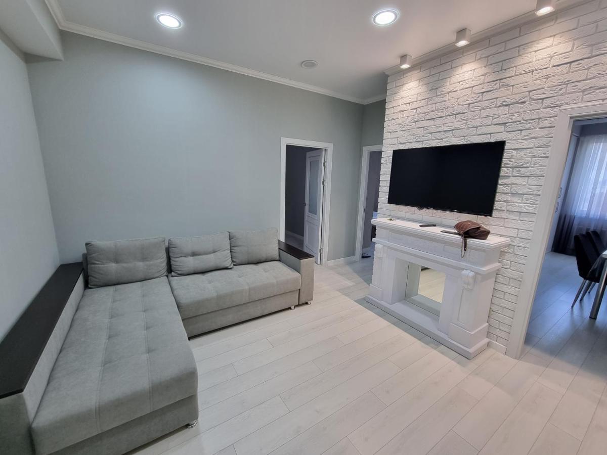 Grand Excelent New Ultra Central Apartments Chisinau Bagian luar foto